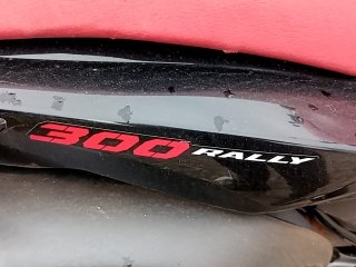 HONDA XRE 300 ABS Pneu dianteiro dir.