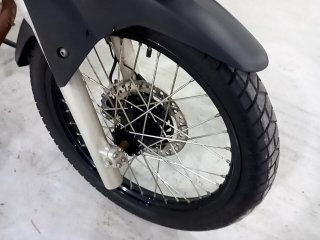 HONDA XRE 300 ABS Pneu dianteiro dir.
