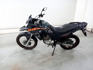 HONDA XRE 300 ABS Porta e interior motorista