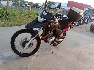 HONDA XRE 300 Frente Motorista