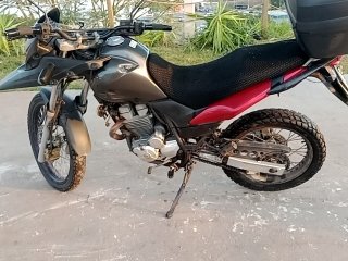 HONDA XRE 300 Porta e interior motorista