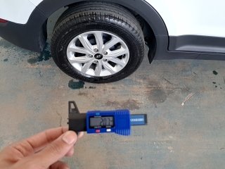 HYUNDAI CRETA 16A ACTION Pneu traseiro dir.