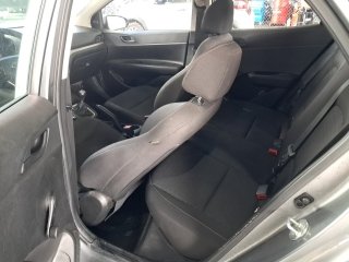 HYUNDAI HB20 10M SENSE Bancos traseiros