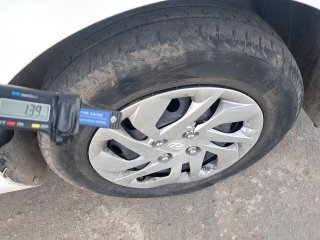 HYUNDAI HB20 10M SENSE Pneu dianteiro dir.