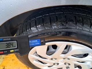 HYUNDAI HB20 10M SENSE Pneu dianteiro dir.