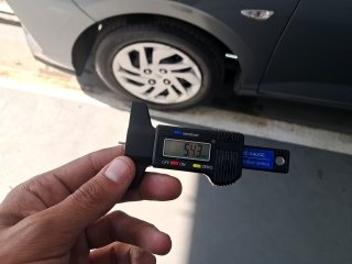 HYUNDAI HB20 10M SENSE Pneu dianteiro dir.