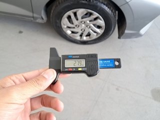 HYUNDAI HB20 10M SENSE Pneu dianteiro esq.