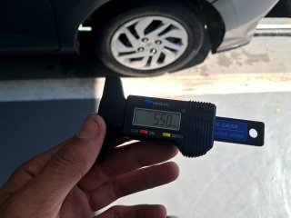 HYUNDAI HB20 10M SENSE Pneu dianteiro esq.