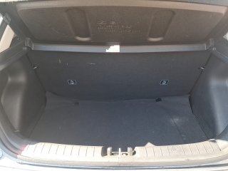 HYUNDAI HB20 10M SENSE Porta malas