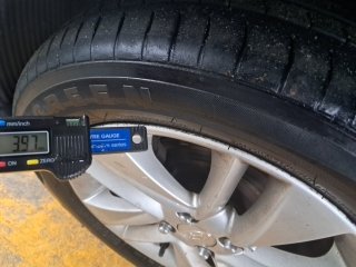 HYUNDAI HB20S 1.0M COMF Pneu dianteiro esq.