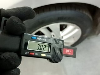 HYUNDAI HB20S 1.0M COMF Pneu dianteiro esq.