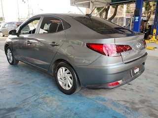 HYUNDAI HB20S 10M EVOLUT Traseira Motorista