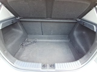 HYUNDAI I30 2.0 Porta malas