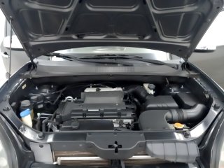 HYUNDAI TUCSON GLSB 2 4p Motor