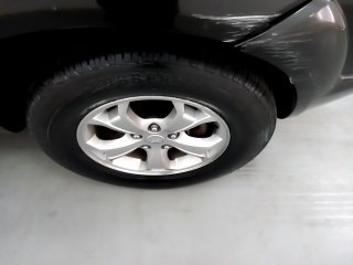 HYUNDAI TUCSON GLSB 2 4p Pneu dianteiro dir.