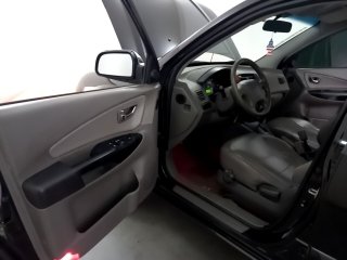 HYUNDAI TUCSON GLSB 2 4p Porta e interior motorista