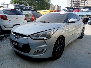 HYUNDAI VELOSTER  Frente Motorista