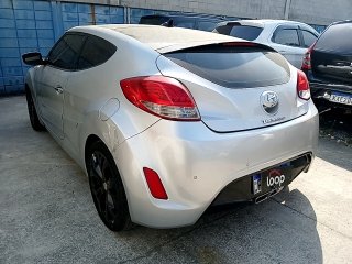 HYUNDAI VELOSTER  Traseira Motorista