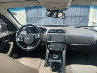 JAG FPACE 20TD PRESTIG Painel completo