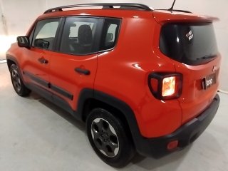 JEEP RENEGADE 1.8 AUTOM. Traseira Motorista