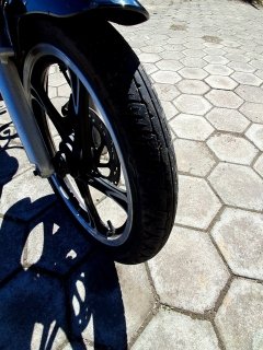 JTZ CHOPPER RC Pneu dianteiro dir.