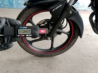 JTZ DK160  Pneu dianteiro esq.