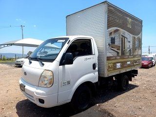 KIA K2500 HD Frente Motorista