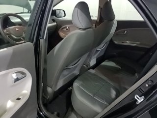 KIA PICANTO EX41.0MTFF Bancos traseiros