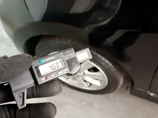 KIA PICANTO EX41.0MTFF Pneu dianteiro esq.