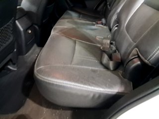 KIA SORENTO EX2 2.4G25 Bancos traseiros