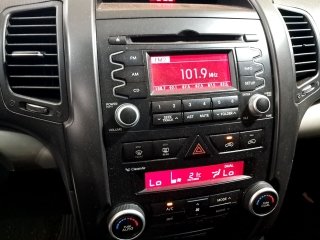 KIA SORENTO EX2 2.4G25 Kit multimídia