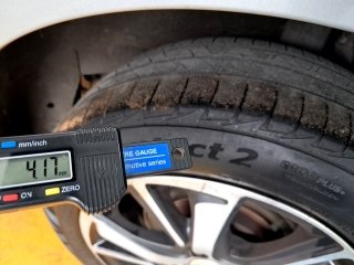 LIFAN 530 1.5 Pneu traseiro esq.