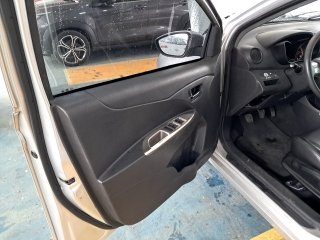 LIFAN 530 1.5 Porta e interior motorista