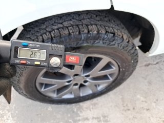 MMC PAJERO TR4 FL 2WD HP Pneu traseiro dir.