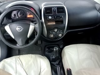 NISSAN VERSA 10 Painel completo