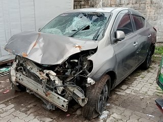 Nissan Versa VERSA SV 1.6 16V Flex Fuel 4p Mec.
