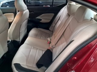 NISSAN VERSA EXCL CVT Bancos traseiros