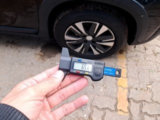 PEUGEOT 2008 ALLURE PK Pneu dianteiro esq.