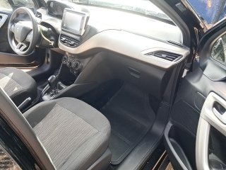 PEUGEOT 2008 ALLURE PK Porta e interior passageiro