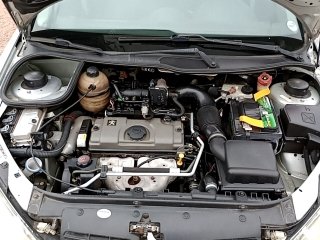 PEUGEOT 206 14 PRESEN FX Motor