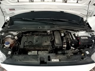 PEUGEOT 208 LIKE PK MT Motor