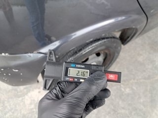 Pneu traseiro dir.