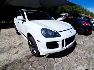 PORSCHE CAYENNE GTS Frente Passageiro