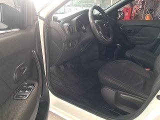 Porta e interior motorista