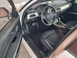 Porta e interior motorista