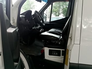 Porta e interior motorista