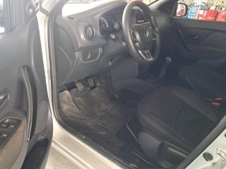 Porta e interior motorista