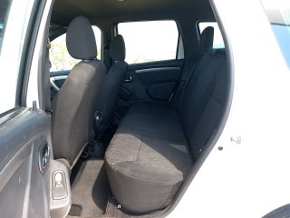 RENAULT DUSTER 16 A CVT Bancos traseiros