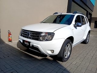 RENAULT DUSTER 20 D 4X2A Frente Motorista