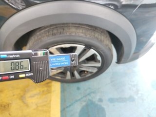 RENAULT KARDIAN EVO MT Pneu dianteiro dir.